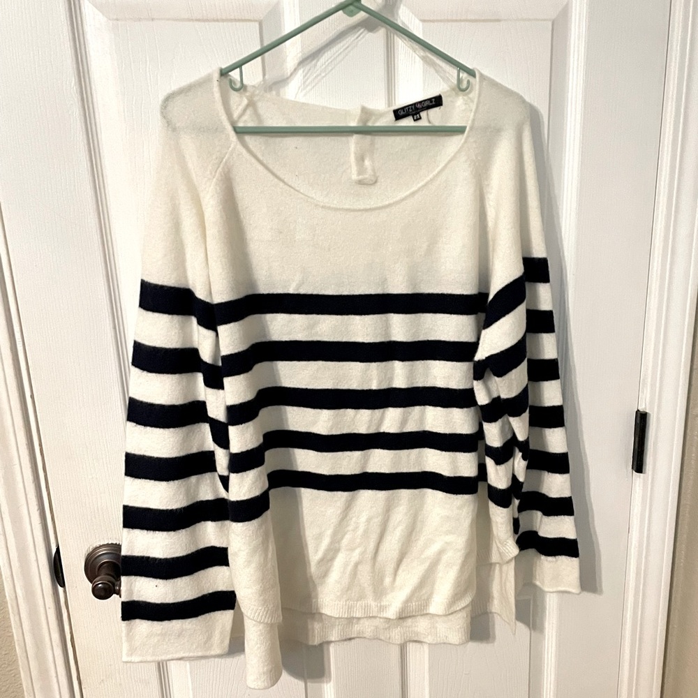 Women’s plus sweater